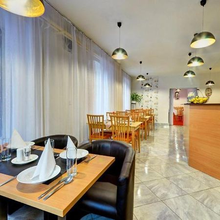 Hotel Hvezda Bruntál Kültér fotó